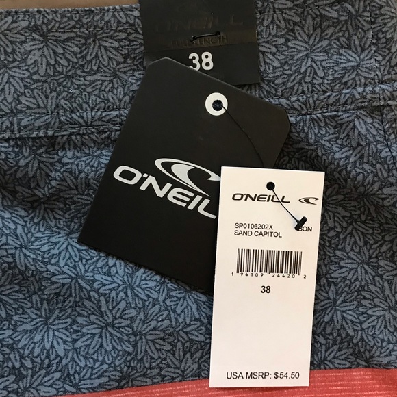 O’Neill Board Shorts - Picture 2 of 3